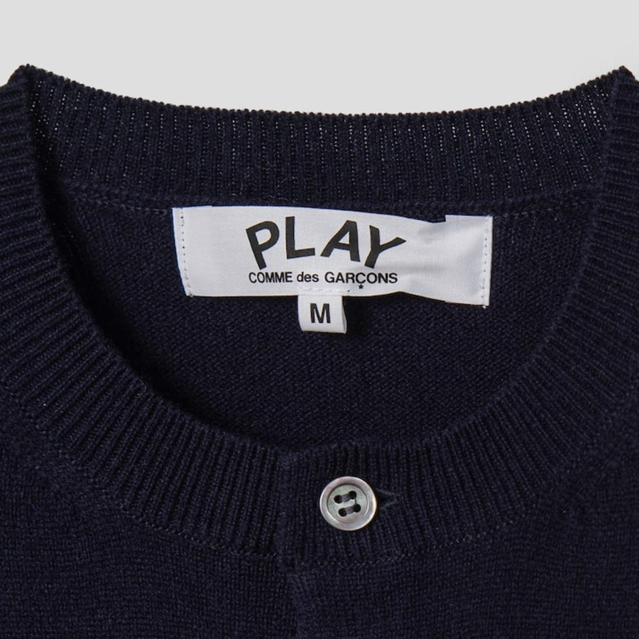 PLAY COMME DES GARÇONS (Unisex) Double Red Heart Wappen Cardigan – Grey