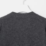 PLAY COMME DES GARÇONS (Unisex) Gold Heart Wappen Cardigan – Grey