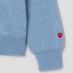 PLAY COMME DES GARÇONS (Unisex) Pastel Small Red Heart Wappen Cardigan – Sky Blue