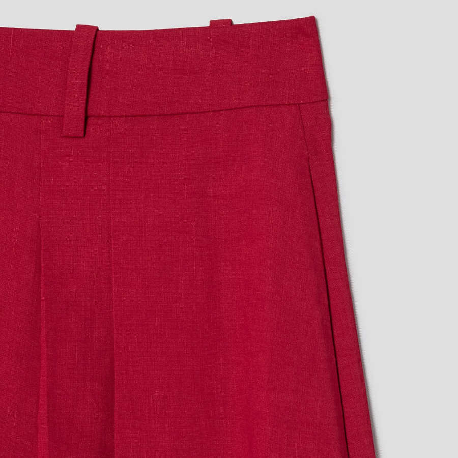 Theory Women Good Crunch Pleated Front Short - Cherry