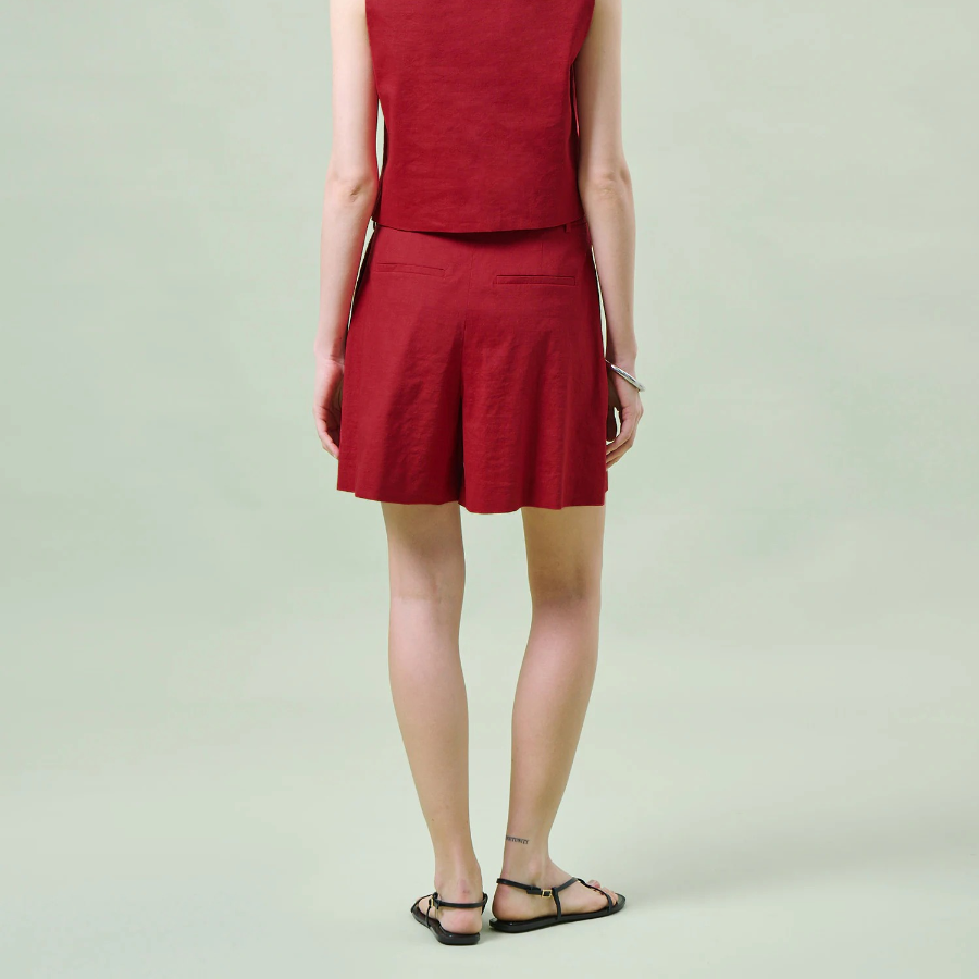 Theory Women Good Crunch Pleated Front Short - Cherry