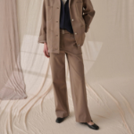 Theory Women Neoteric Twill Utility Wide Pant - Walnut