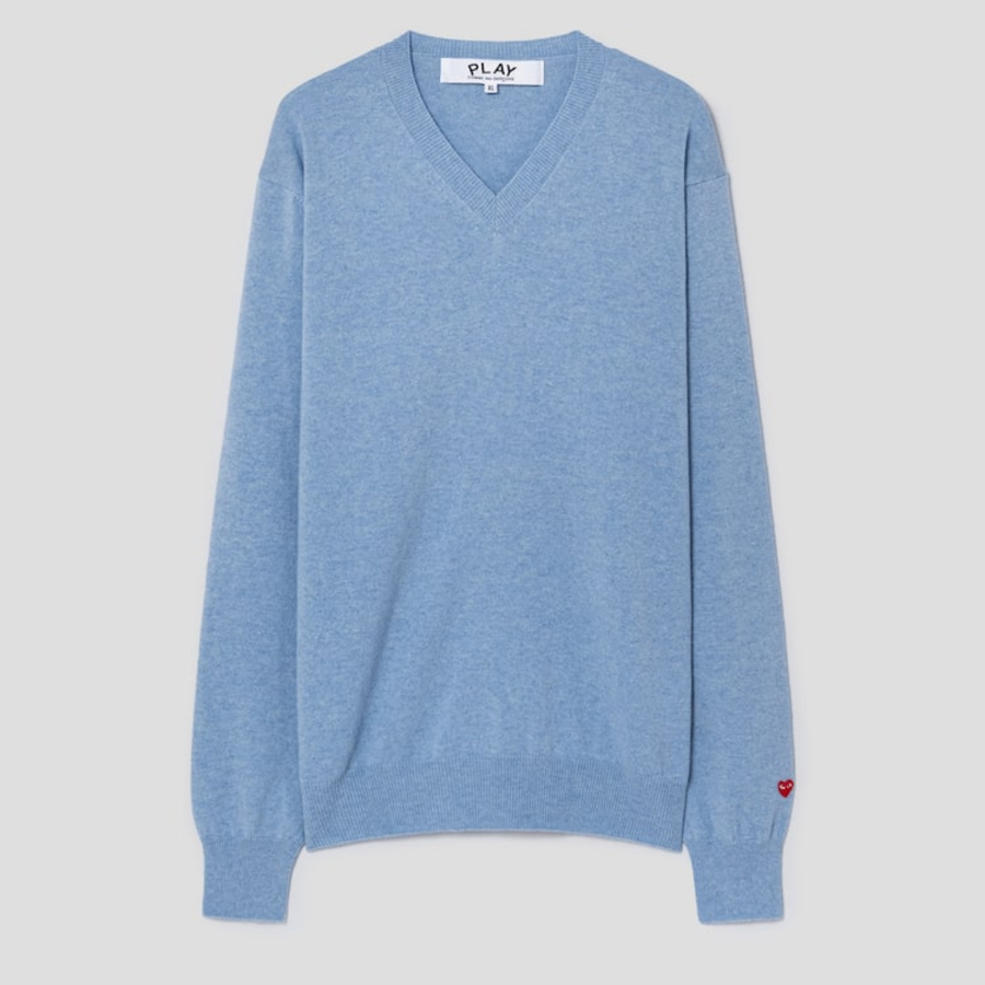PLAY COMME des GARÇONS (Unisex) Pastel Sleeves Small Heart V-Neck Wool Knit – Light Blue