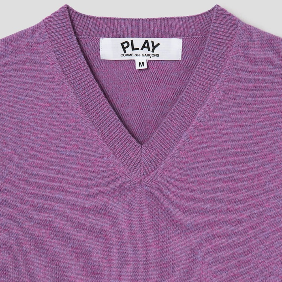 PLAY COMME DES GARÇONS (Women) Pastel Small Red Heart Wappen Sweater – Purple