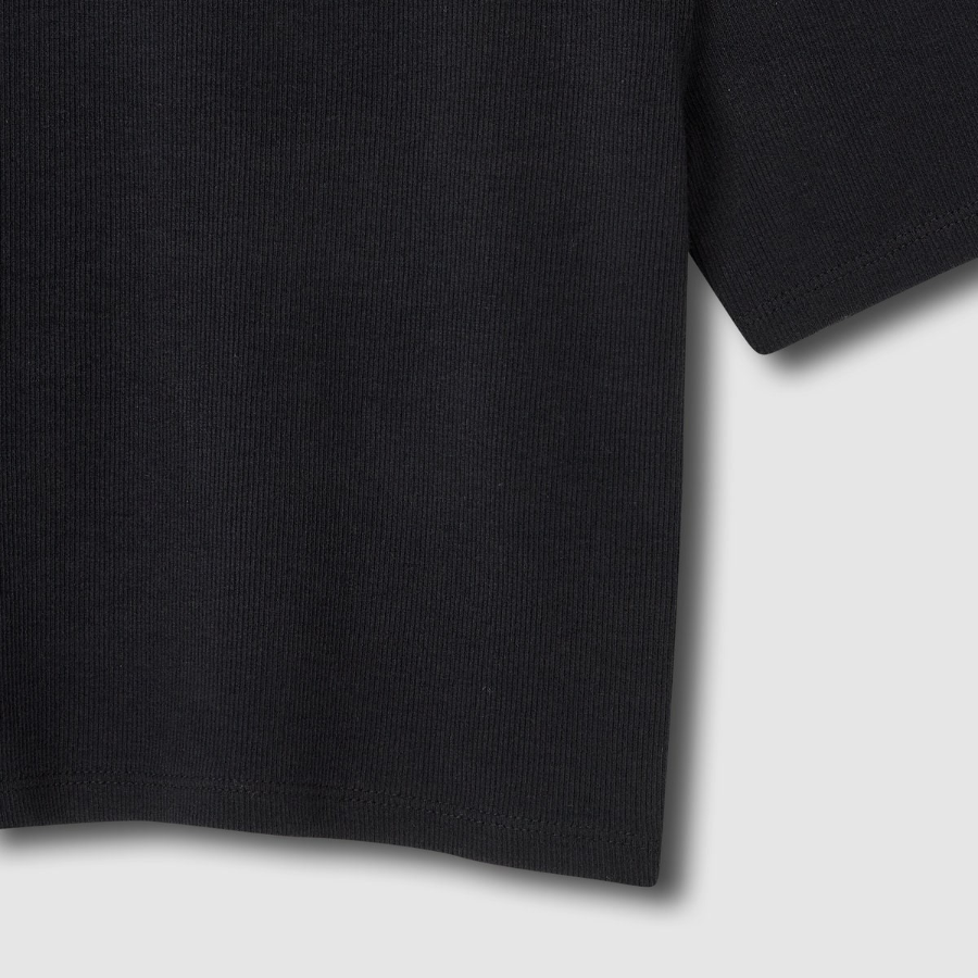 JAJU Ribbed Crop Short-Sleeve T-Shirt – Black