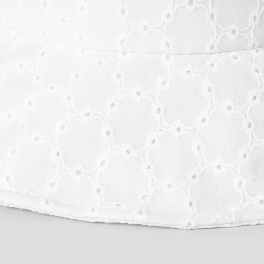 8 seconds Lace Embroidered Bucket Hat — White