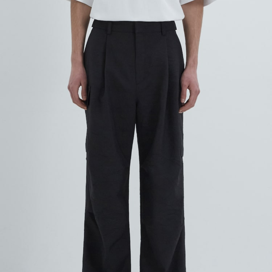 JUUN.J [CORE] Wrinkled Poly-Wool Cargo Pants – Black