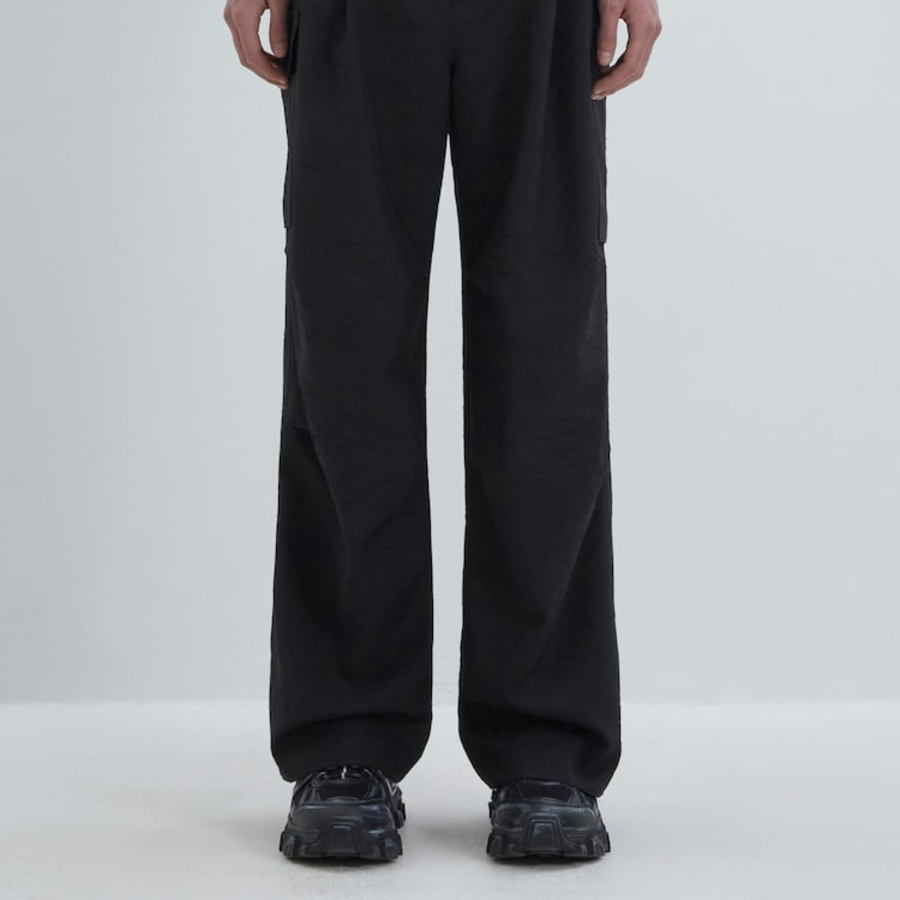 JUUN.J [CORE] Wrinkled Poly-Wool Cargo Pants – Black