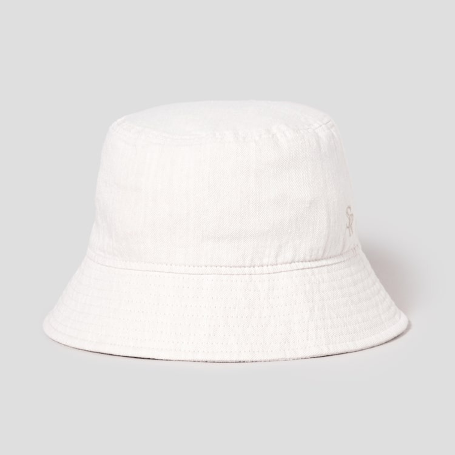 8 seconds Denim Embroidered Bucket Hat — Ivory