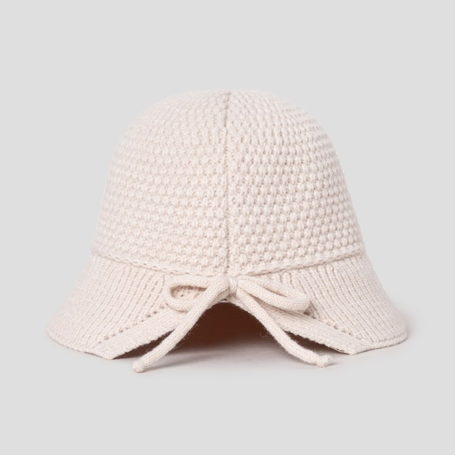 8 seconds Knit Cable Bonnet Hat — Ivory