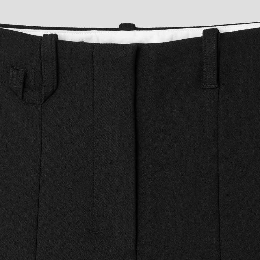 JACQUEMUS Le Pantalon Capri — Black