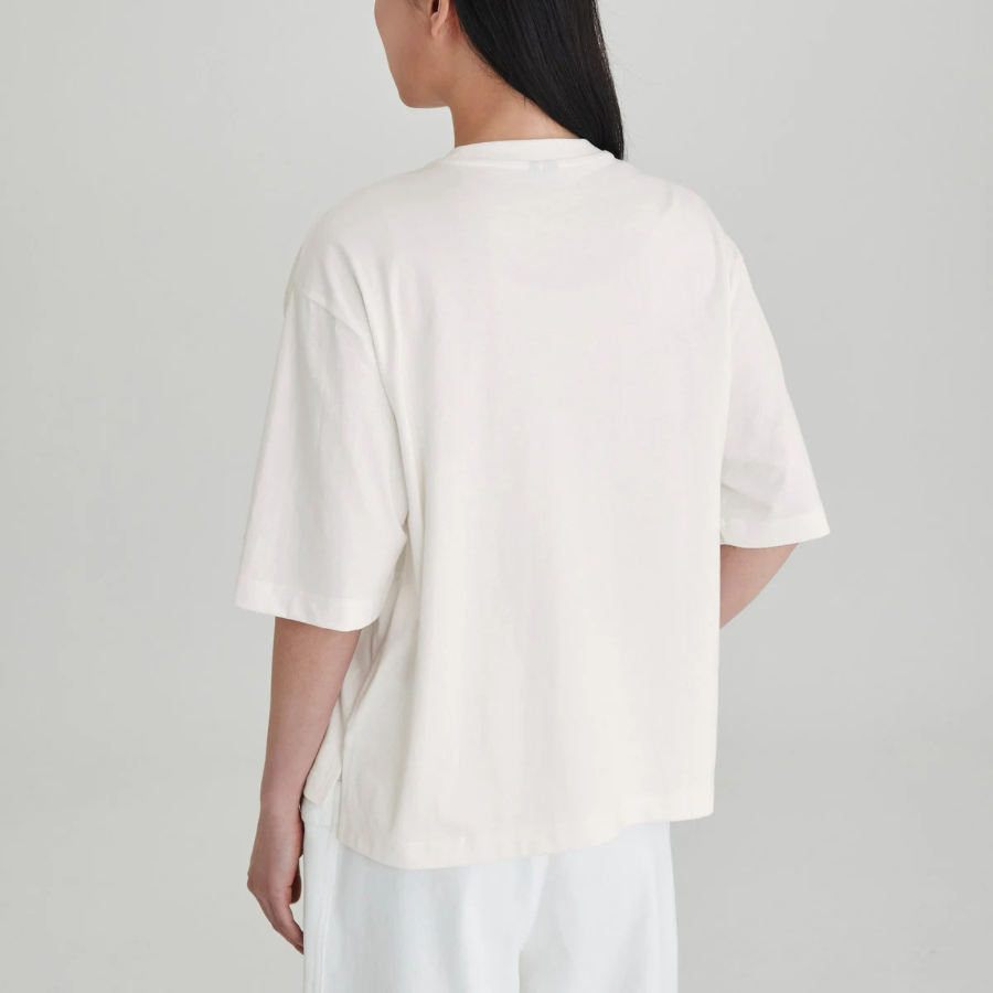 JAJU Smart Cotton Loose-Fit Half-Sleeve T-Shirt – White