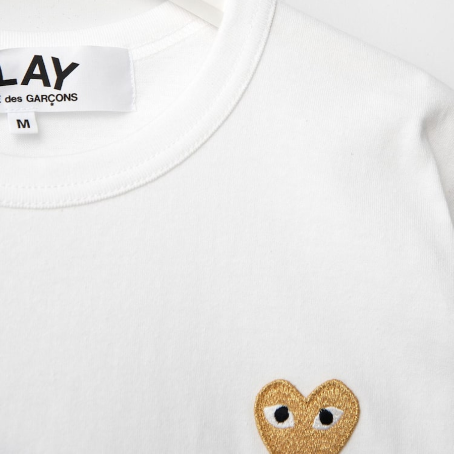 PLAY COMME des GARÇONS (Unisex) Gold Heart Wappen T-Shirt – White