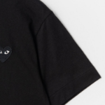 PLAY COMME des GARÇONS (Unisex) Black Heart Wappen T-Shirt – Black