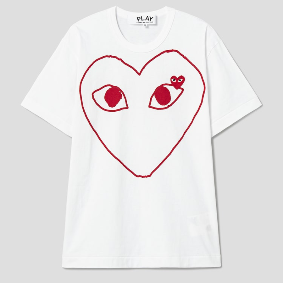 PLAY COMME des GARÇONS (Unisex) Red Heart Wappen Red Lined Heart T-Shirt – White