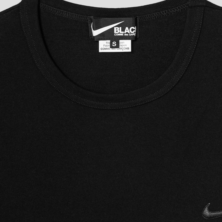 COMME des GARÇONS BLACK (Unisex) Cotton Jersey Nike Patch Massage Print T-Shirt – Black