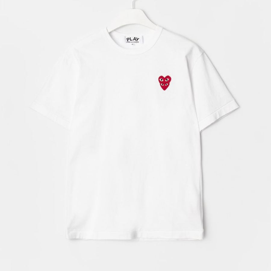 PLAY COMME des GARÇONS (Unisex) Double Red Heart Wappen T-Shirt – White