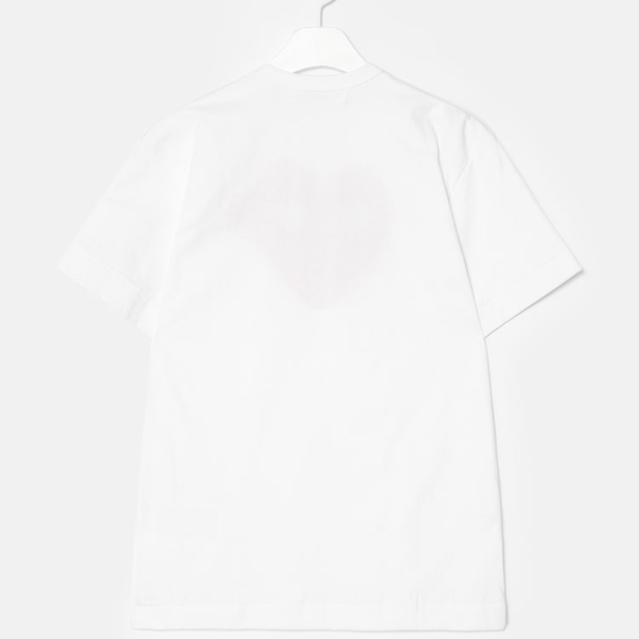 PLAY COMME des GARÇONS (Unisex) Red Heart Wappen T-Shirt With Blue Eyes Heart – White