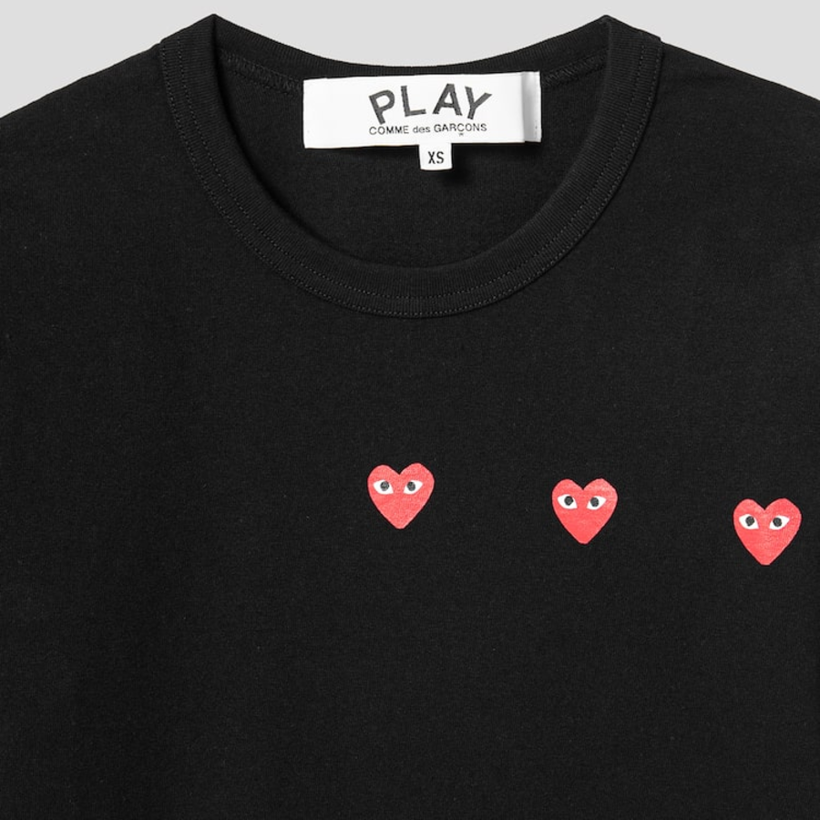 PLAY COMME des GARÇONS (Unisex) Horizontal 3 Heart Short Sleeve T-Shirt – Black