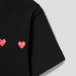 PLAY COMME des GARÇONS (Unisex) Horizontal 3 Heart Short Sleeve T-Shirt – Black