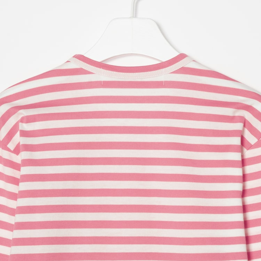 PLAY COMME des GARÇONS (Unisex) Red Heart Wappen Striped T-Shirt – Pink/White