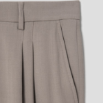 ami Men Carrot Fit Trousers – Beige