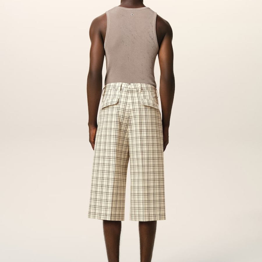 ami Wide Shorts – White Cream/Black