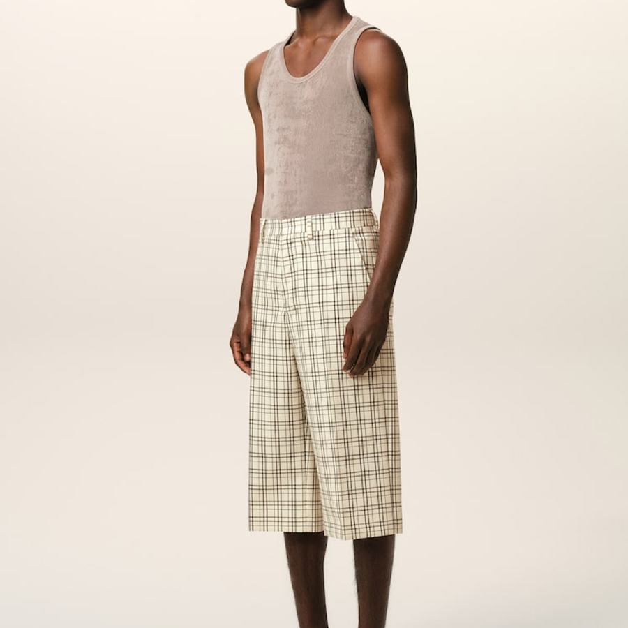 ami Wide Shorts – White Cream/Black