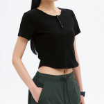 8 seconds U-neck Snap Short-sleeve T-shirt — Black