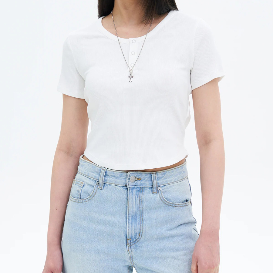 8 seconds U-neck Snap Short-sleeve T-shirt — White