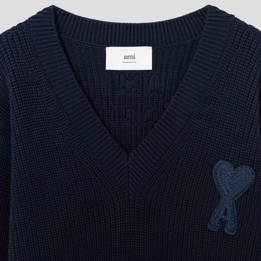 ami (Unisex) Adc Croche Ribbed V Neck Sweater – Navy Blue