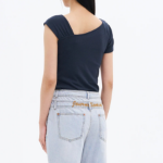 8 seconds Unbalanced Sleeve Top – Navy