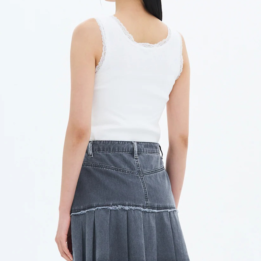 8 seconds Lettering Sleeveless Top – White