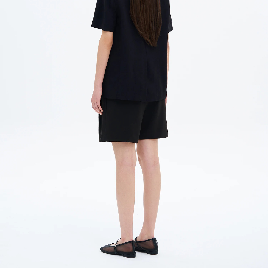 8 seconds Poly Two‑Tuck Short Pants — Black