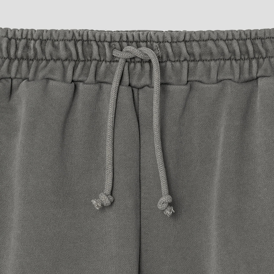 8 seconds [UNI8] Garment Dyed Bermuda Pants — Khaki