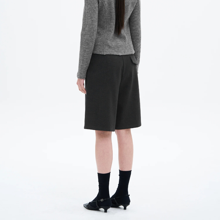 8 seconds Belted Bermuda Pants — Dark Grey