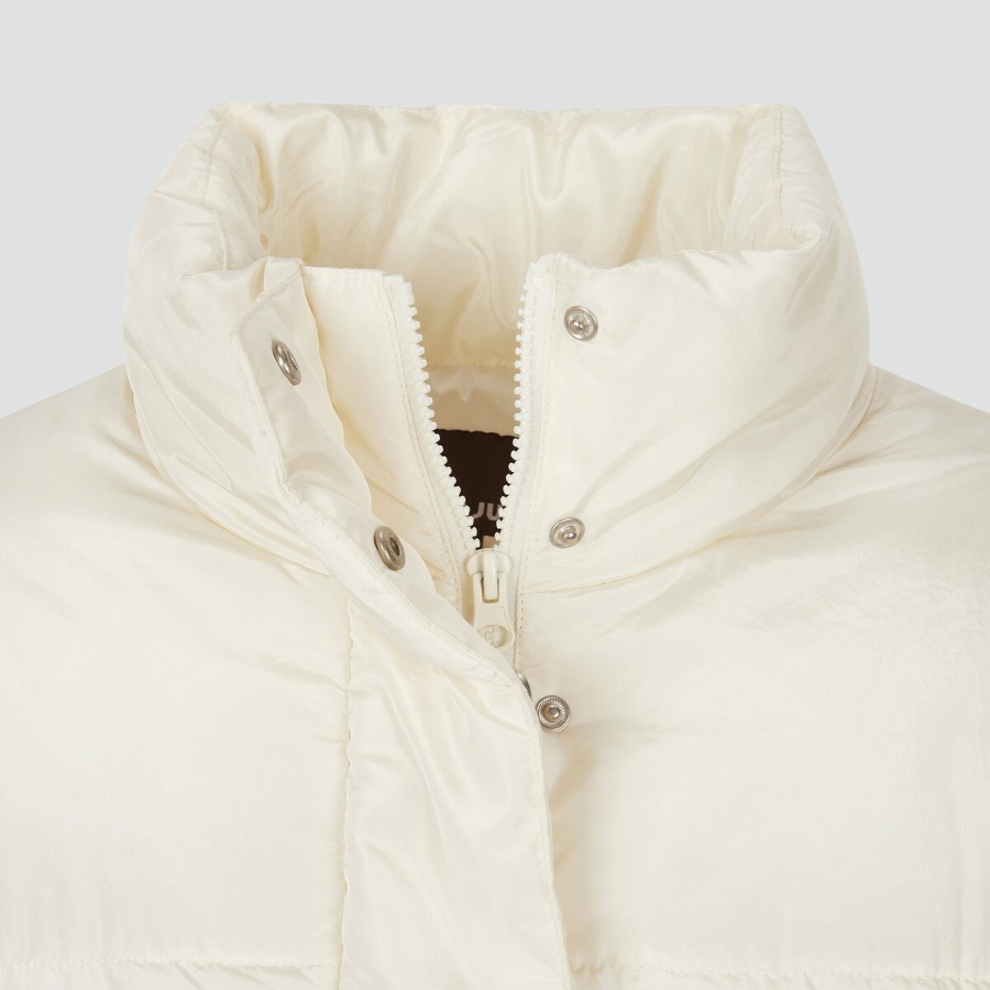 JAJU Loose-Fit High-Neck Puffer Jumper – Ivory