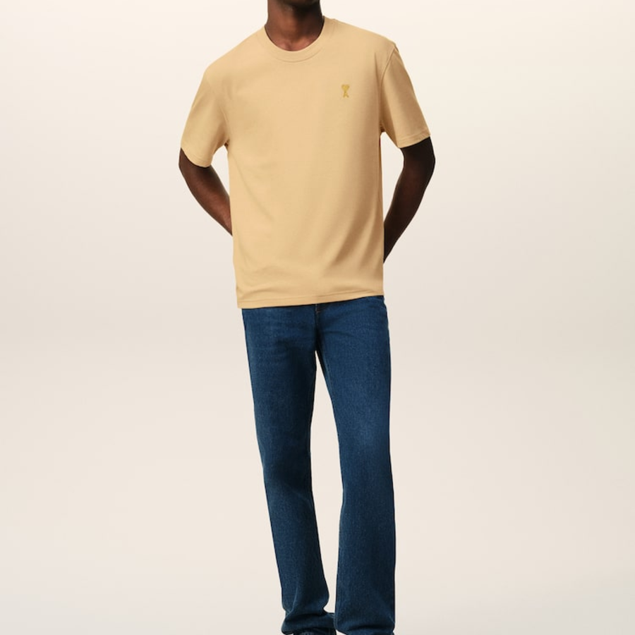 ami (Unisex) Gold Adc T-shirt – Sand