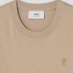 ami (Unisex) Gold Adc T-shirt – Sand