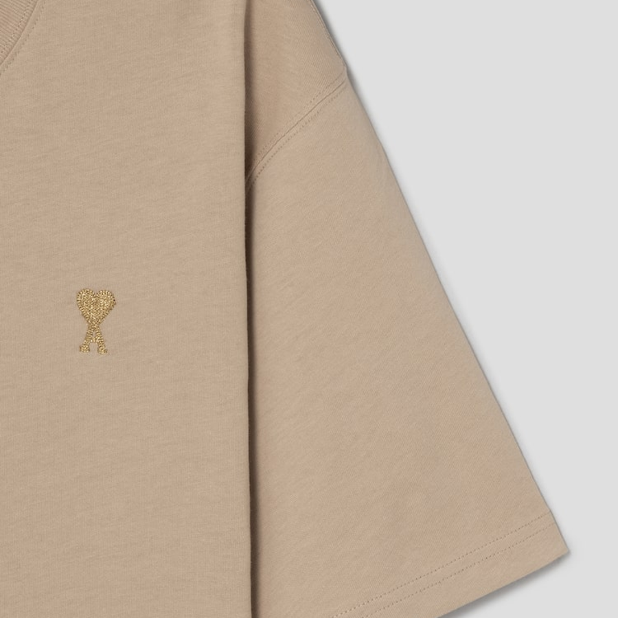 ami (Unisex) Gold Adc T-shirt – Sand