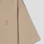 ami (Unisex) Gold Adc T-shirt – Sand