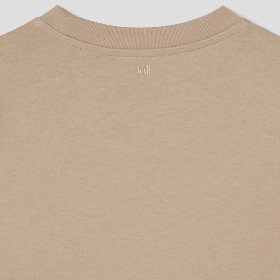 ami (Unisex) Gold Adc T-shirt – Sand