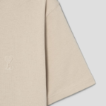 ami (Unisex) Embossed Adc T-shirt – Gingembre/725