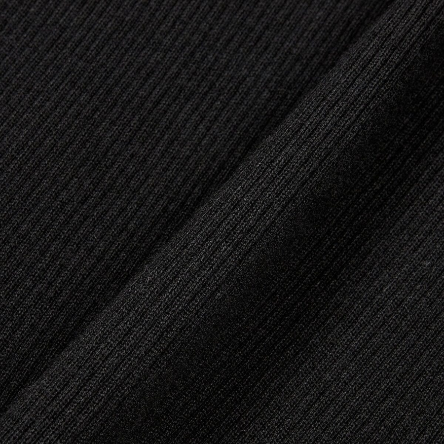 JAJU Ribbed Turtleneck Knit – Black