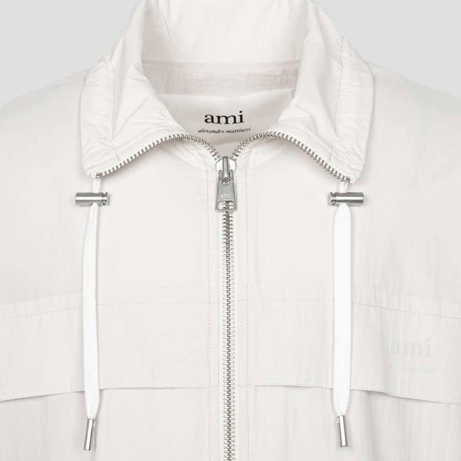 AMI (Unisex) Ami Zipped Windbreaker – Ivory