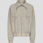 AMI (Unisex) Ami Zipped Windbreaker – Beige