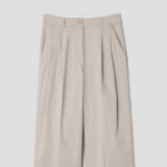 8 seconds Cotton Two-Tuck Casual Pants — Beige