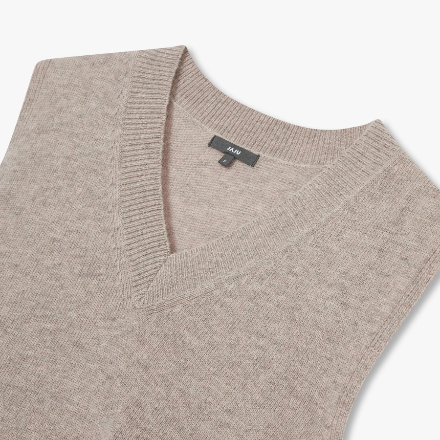 JAJU Merino Wool V-Neck Knit Vest – Beige