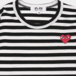 PLAY COMME DES GARÇONS (Kids) Red Heart Wappen Stripe Sweatshirt – Black/White