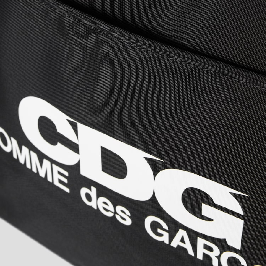 CDGCDGCDG Shoulder Bag (Medium) – Black